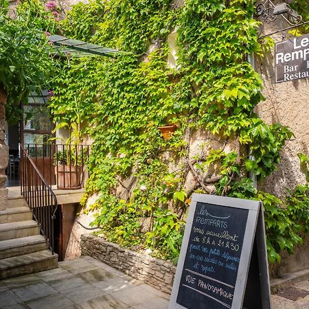 Hotel Restaurant Les Remparts Venasque Exterior photo